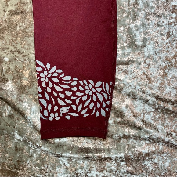 Fabletics Maroon Leggings - Picture 2 of 7
